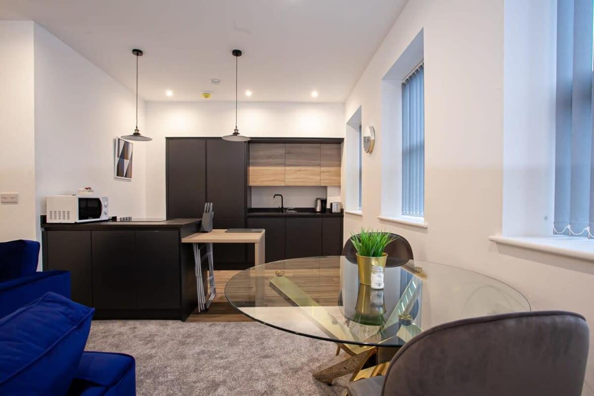 Lovely Open Plan 1 Bedroom Apartment In Bolton Extérieur photo