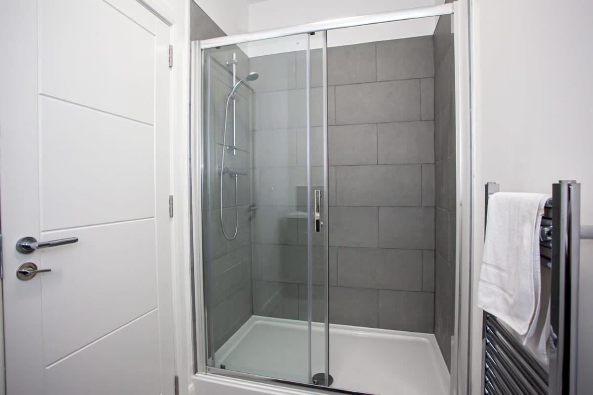 Lovely Open Plan 1 Bedroom Apartment In Bolton Extérieur photo